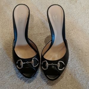 GUCCI Black Silver Horsebit Opentoe Heels